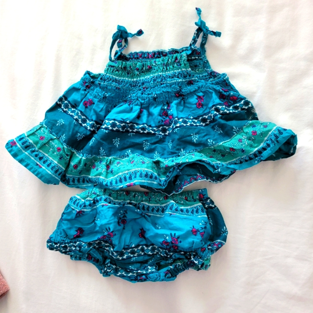 Old Navy matching set 0-3